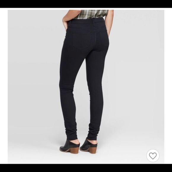 NWT Women's Mid-Rise Skinny Jean Universal Thread™ - Picture 2 of 5